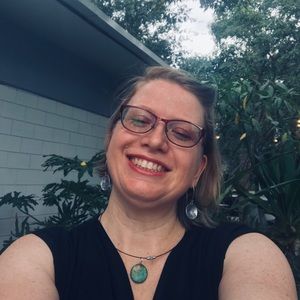 Meet your Posher, Elizabeth